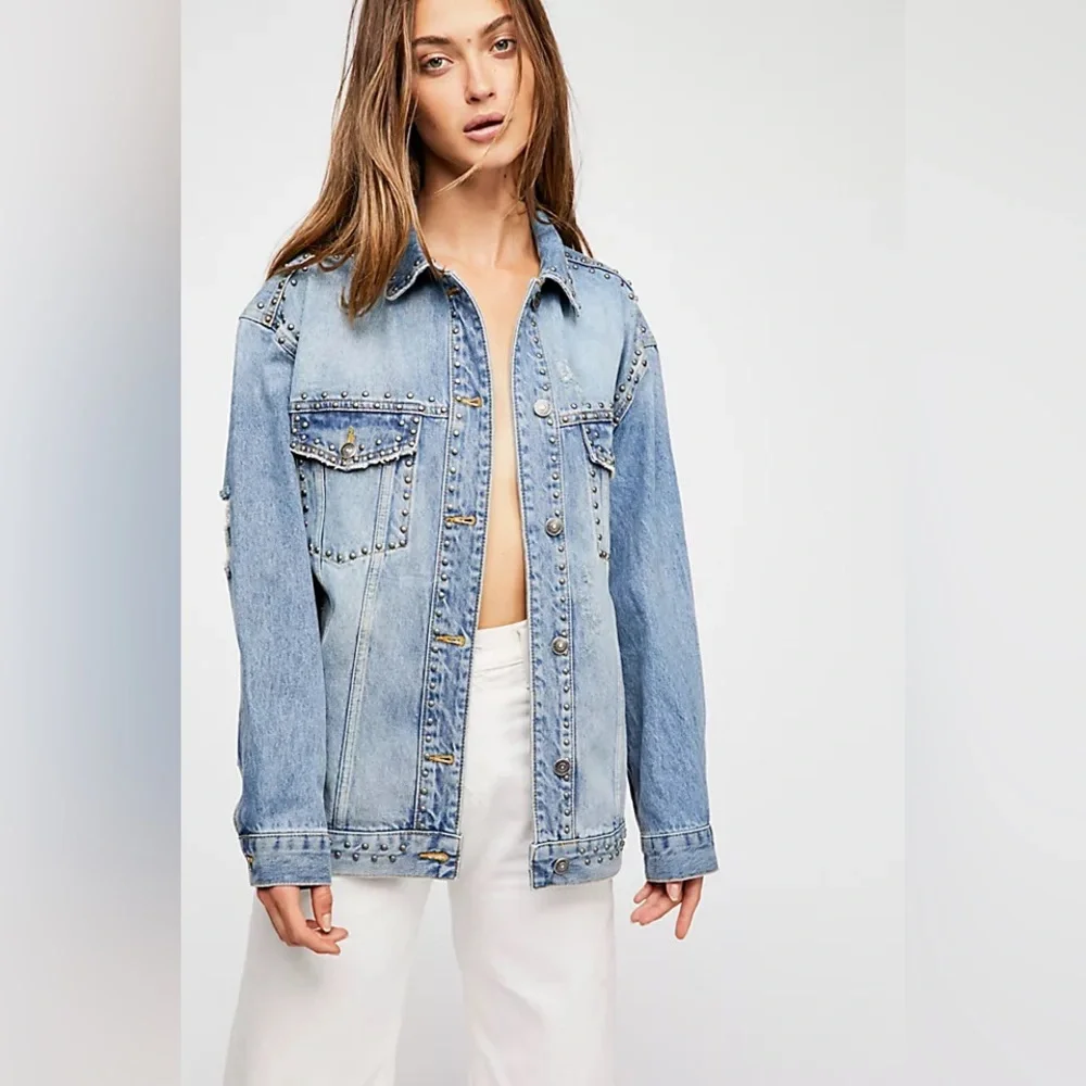 Free People Studded Denim Trucker Jacket in Blue Size Small - Picture 2 of 11